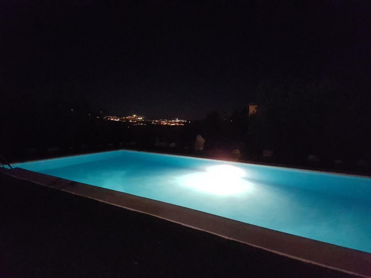 Apartamentos Rurales La Dehesa Del Acebuche Jaén Eksteriør bilde